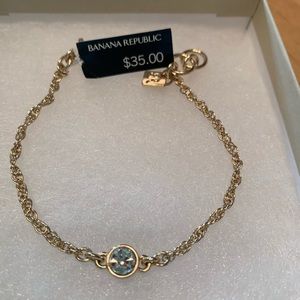 New. Never worn. Banana republic bracelet